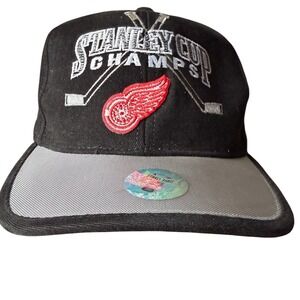 Vintage Detroit Red Wings 1998 Stanley Cup Champions Starter Hat NWT NHL Black